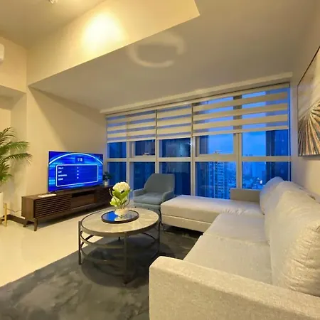 3Br Spacious Suite In Uptown Bgc Near Uptown Mall